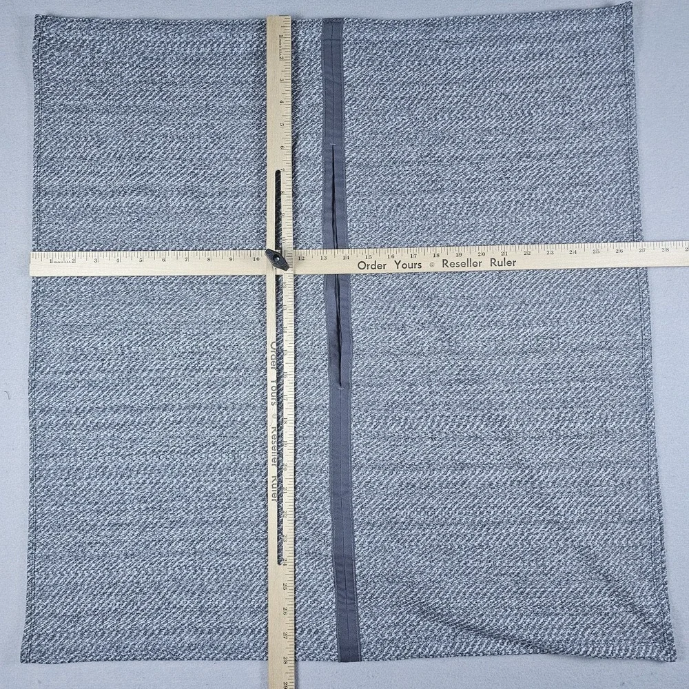 Lululemon Vinyasa Scarf Womens One Size Heather Gray Herringbone Snap Arm Holes